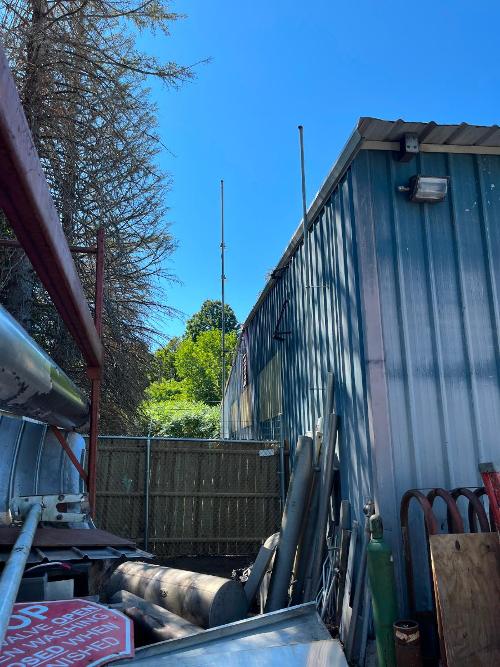 Antenna on Chapman Street